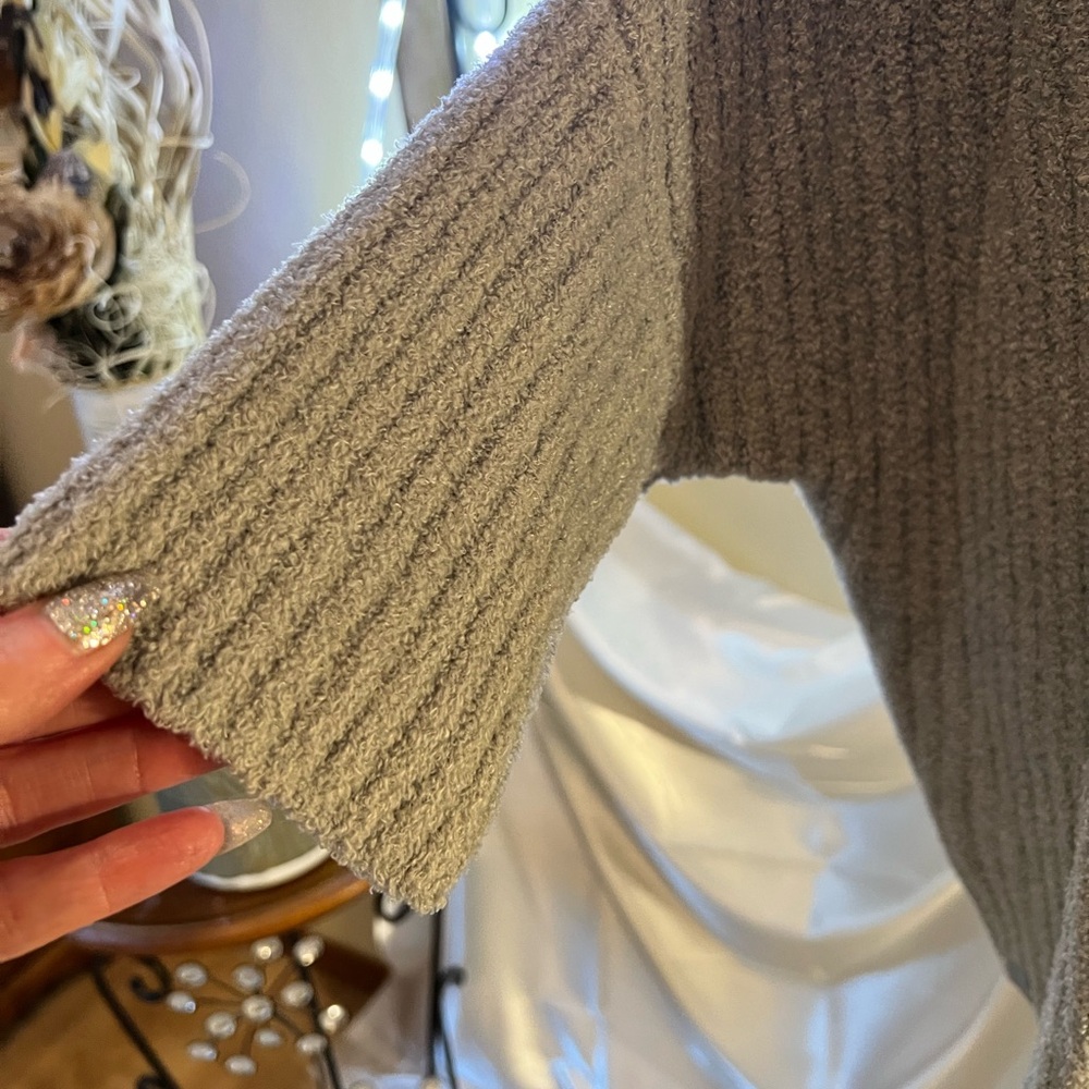 Barefoot Dreams Cozy Ribbed Cardigan in Sage Green - Picture 5 of 6